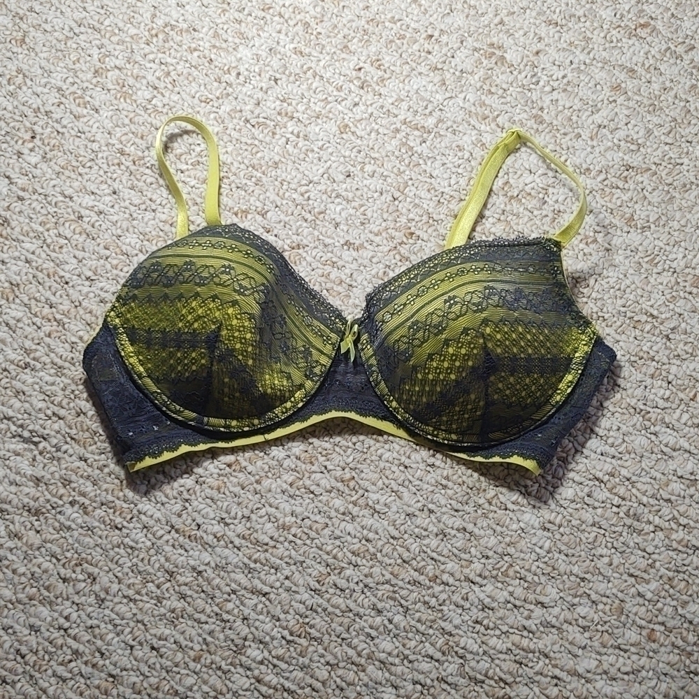 Jessica Simpson Neon Green Bra with Dark Gray Lace Overlay Sz 38C